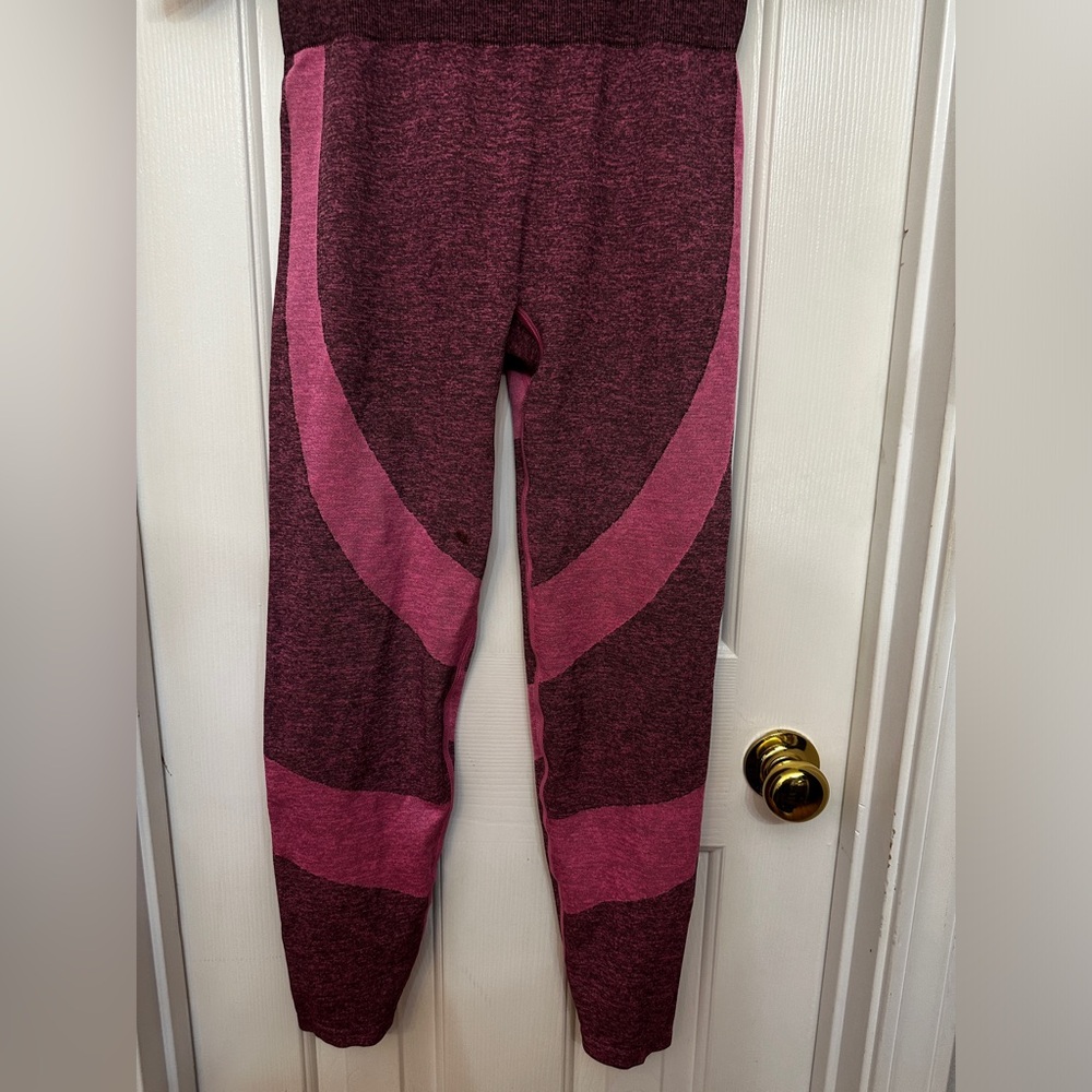 PINK Leggings